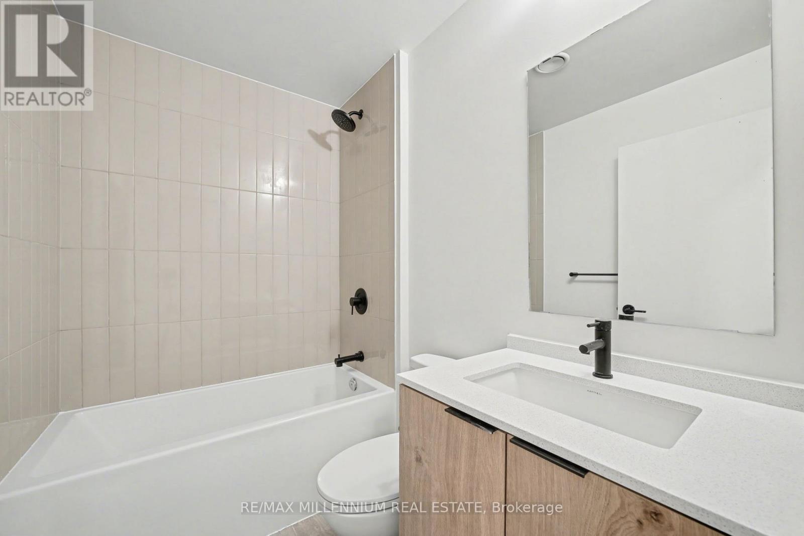 917 - 181 Sterling Road, Toronto (Dufferin Grove), Ontario  M6R 2B2 - Photo 7 - C12694950