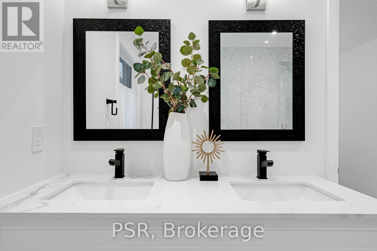 101 Clifton Road, Toronto, Ontario  M4T 2G3 - Photo 19 - C12695000