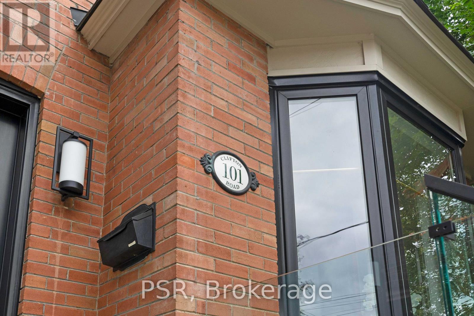 101 Clifton Road, Toronto, Ontario  M4T 2G3 - Photo 2 - C12695000