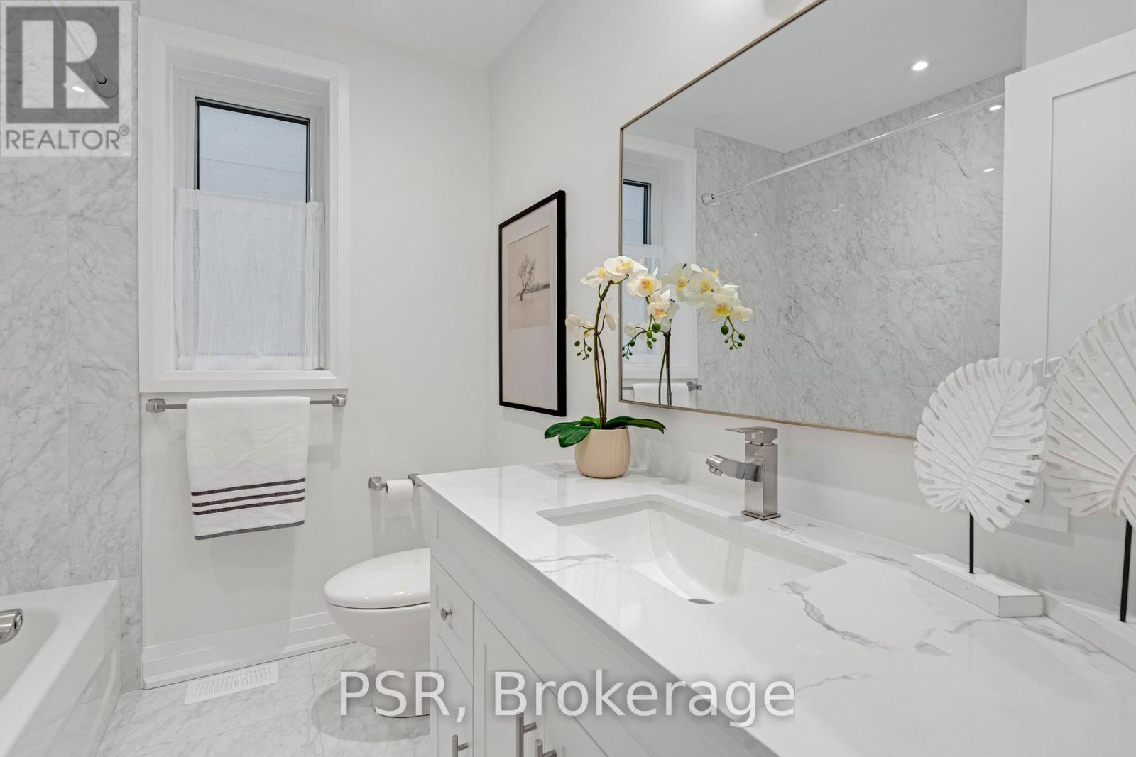 101 Clifton Road, Toronto, Ontario  M4T 2G3 - Photo 23 - C12695000