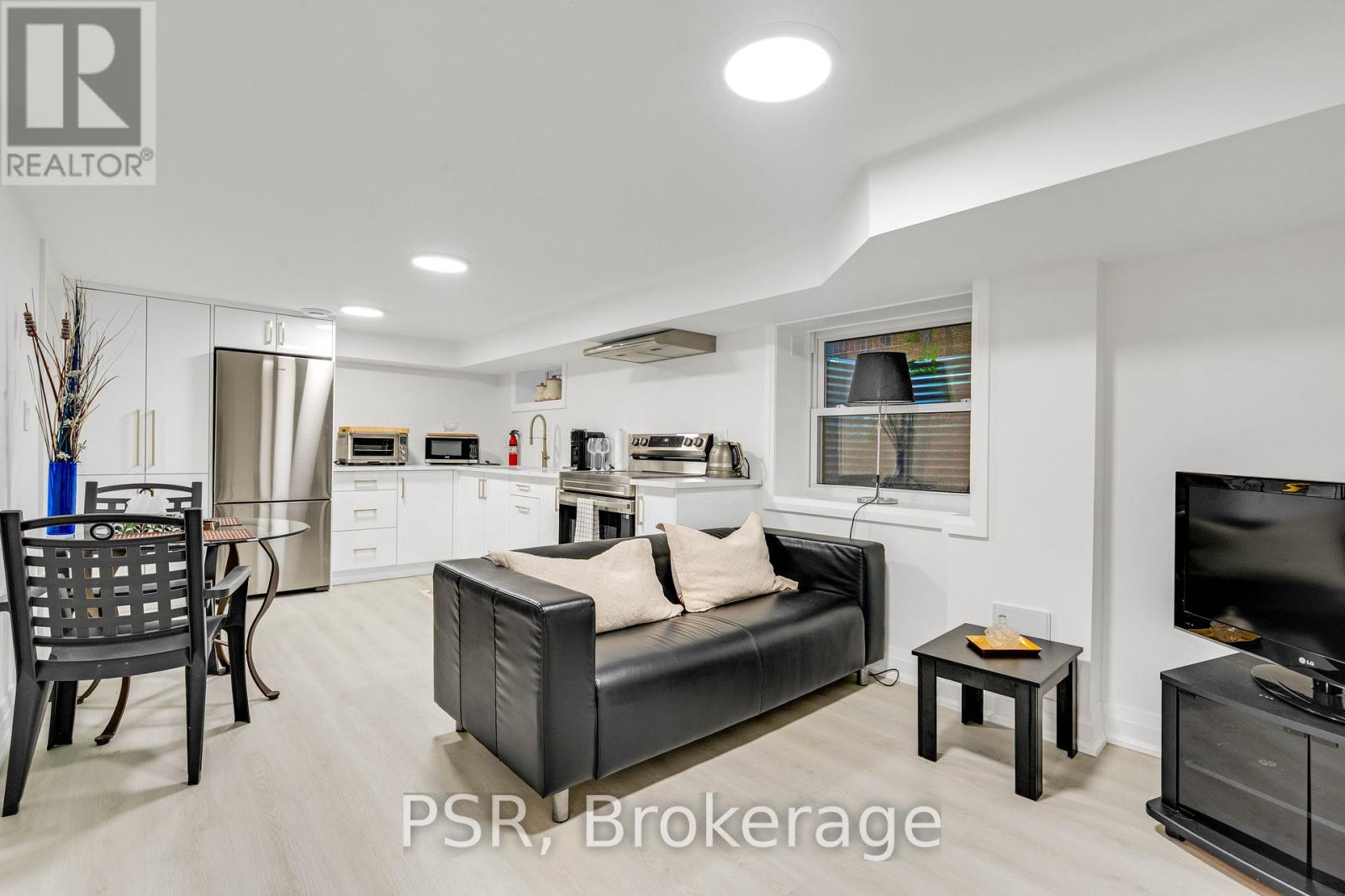 101 Clifton Road, Toronto, Ontario  M4T 2G3 - Photo 24 - C12695000