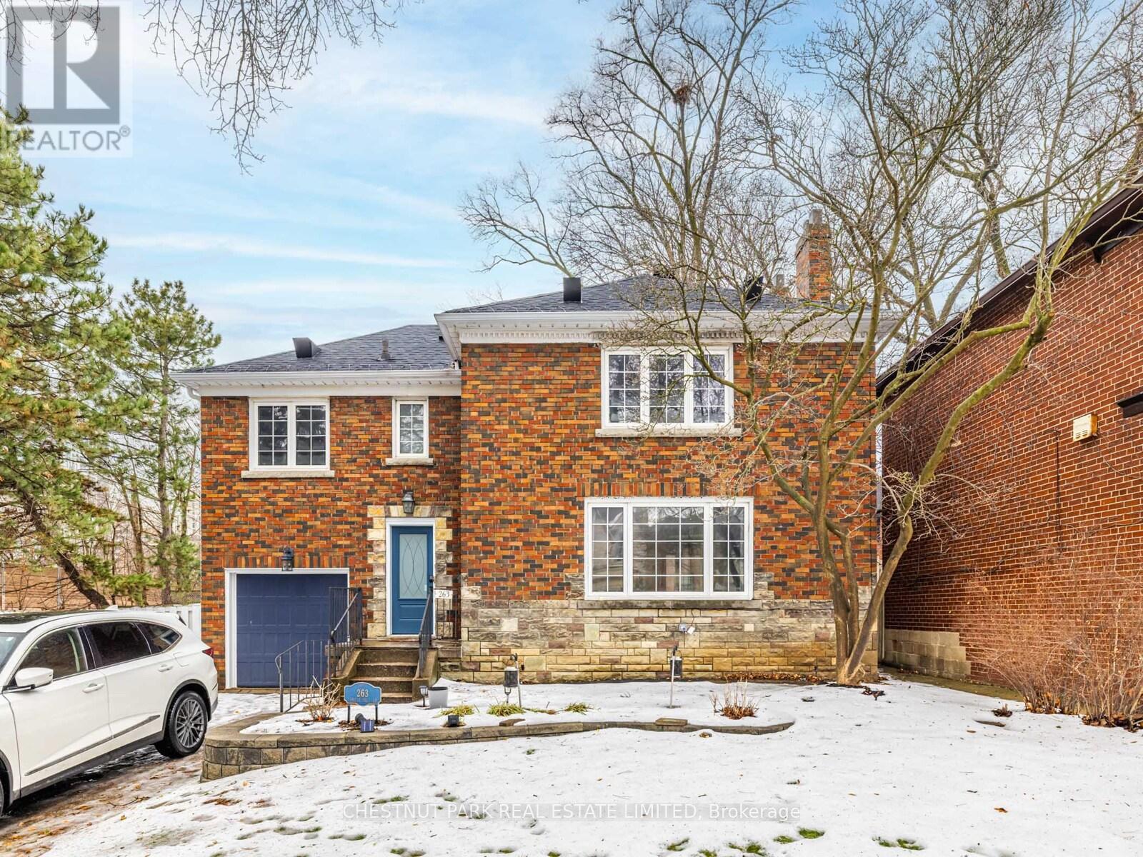 263 Old Forest Hill Road, Toronto (Forest Hill North), Ontario  M6C 2H5 - Photo 1 - C12695002