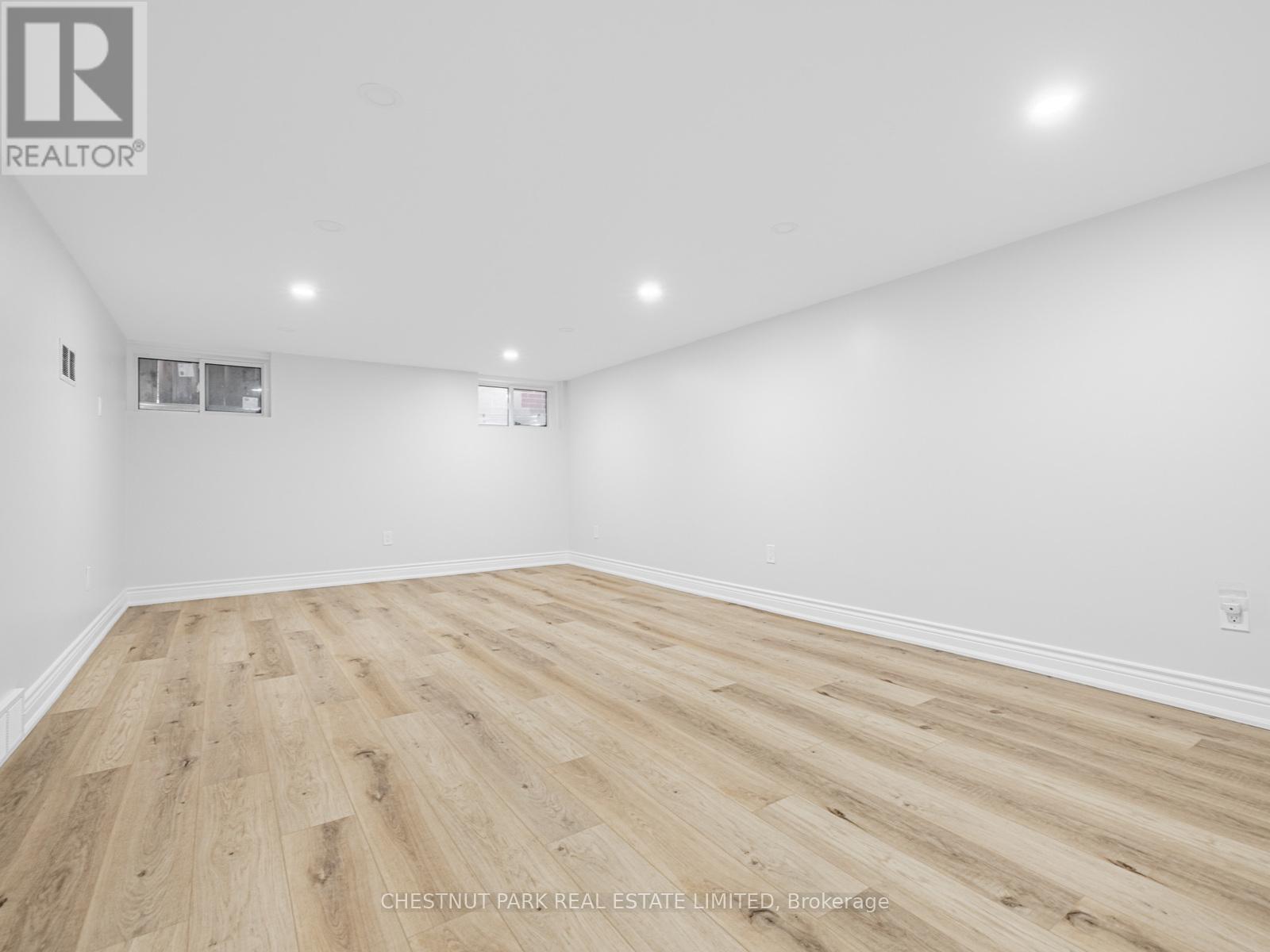 263 Old Forest Hill Road, Toronto (Forest Hill North), Ontario  M6C 2H5 - Photo 29 - C12695002