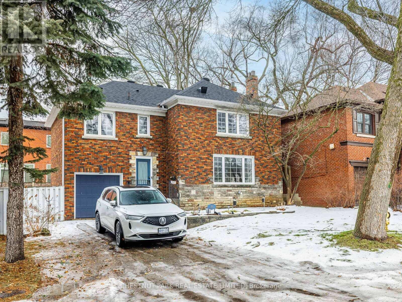 263 Old Forest Hill Road, Toronto (Forest Hill North), Ontario  M6C 2H5 - Photo 3 - C12695002