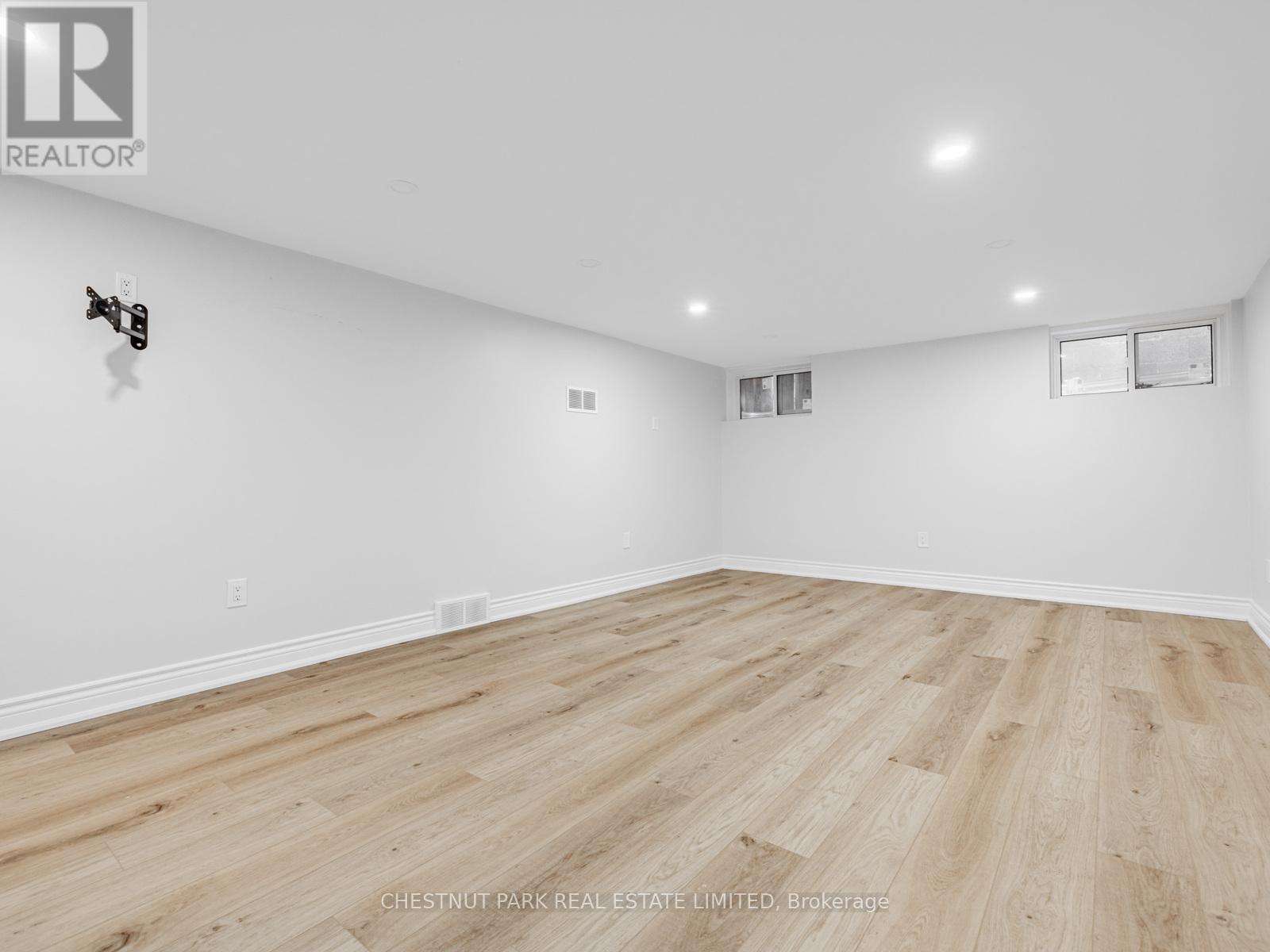 263 Old Forest Hill Road, Toronto (Forest Hill North), Ontario  M6C 2H5 - Photo 30 - C12695002