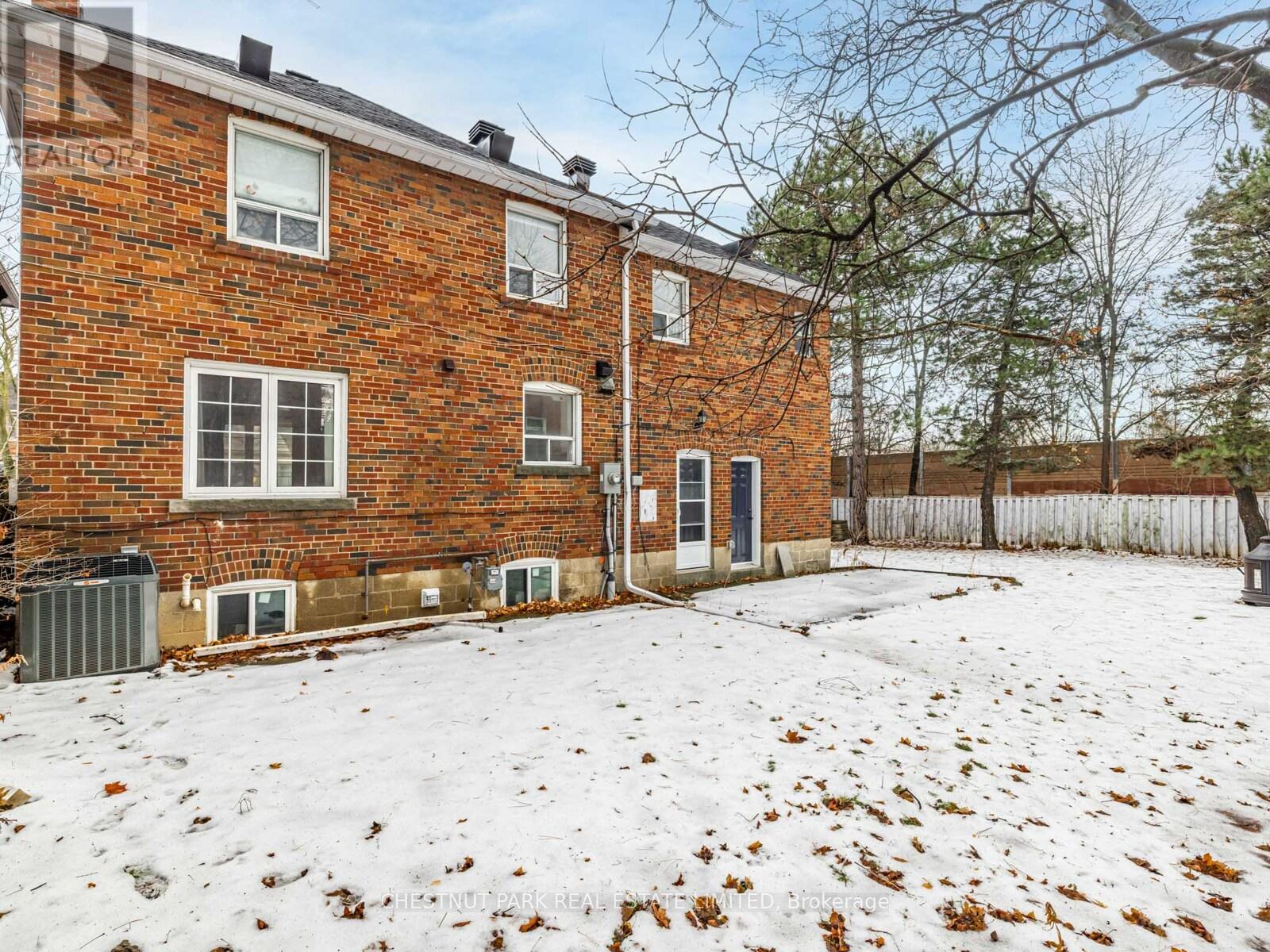 263 Old Forest Hill Road, Toronto (Forest Hill North), Ontario  M6C 2H5 - Photo 33 - C12695002