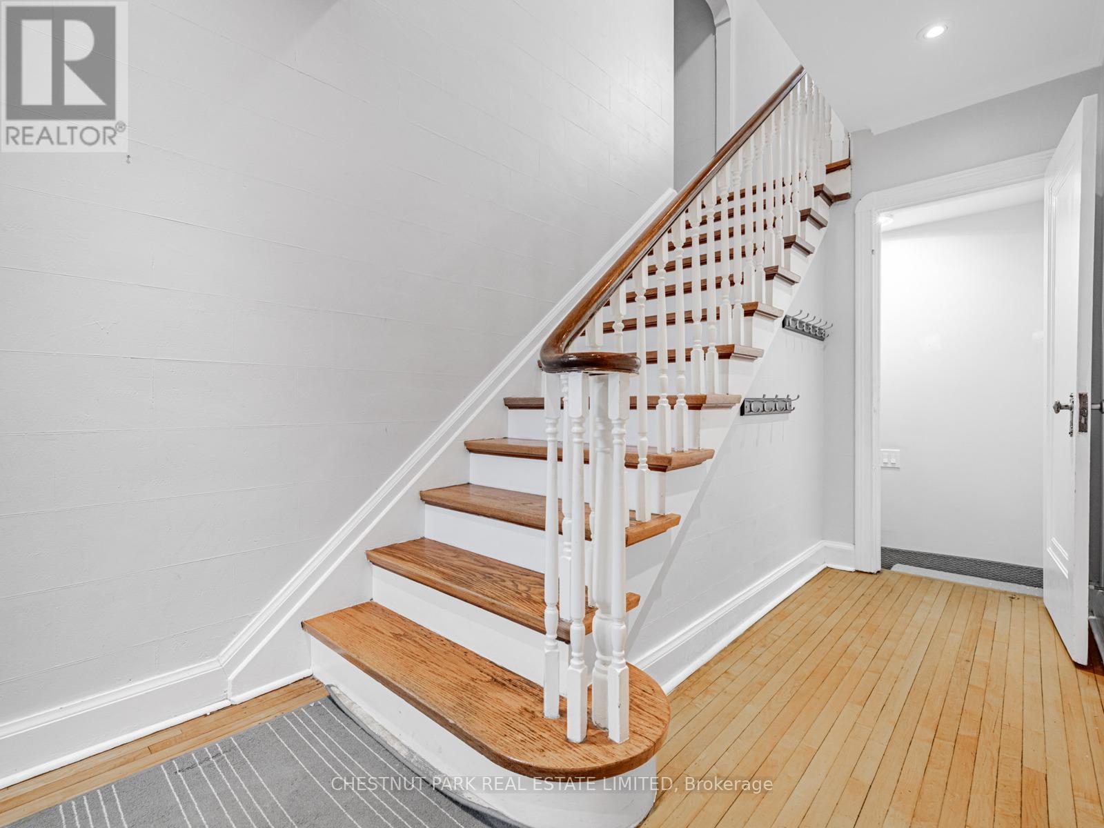 263 Old Forest Hill Road, Toronto (Forest Hill North), Ontario  M6C 2H5 - Photo 9 - C12695002