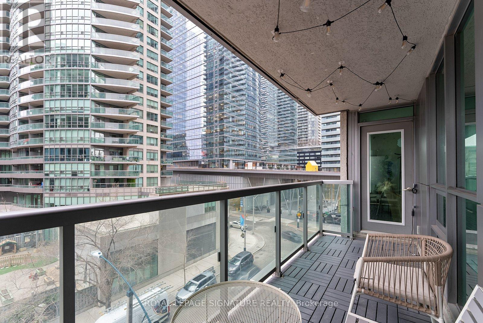 502 - 19 Grand Trunk Crescent, Toronto (Waterfront Communities), Ontario  M5J 3A3 - Photo 26 - C12695080