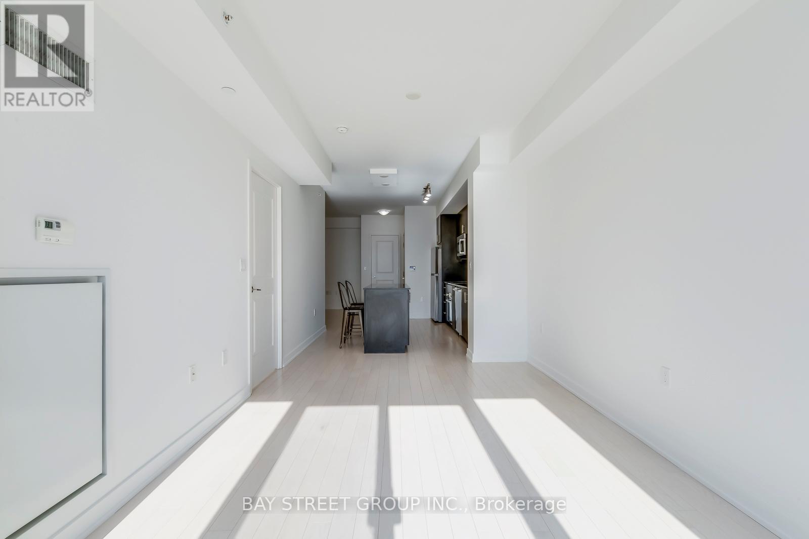 1609 - 1 The Esplanade Drive, Toronto, Ontario  M5E 0A8 - Photo 10 - C12695200