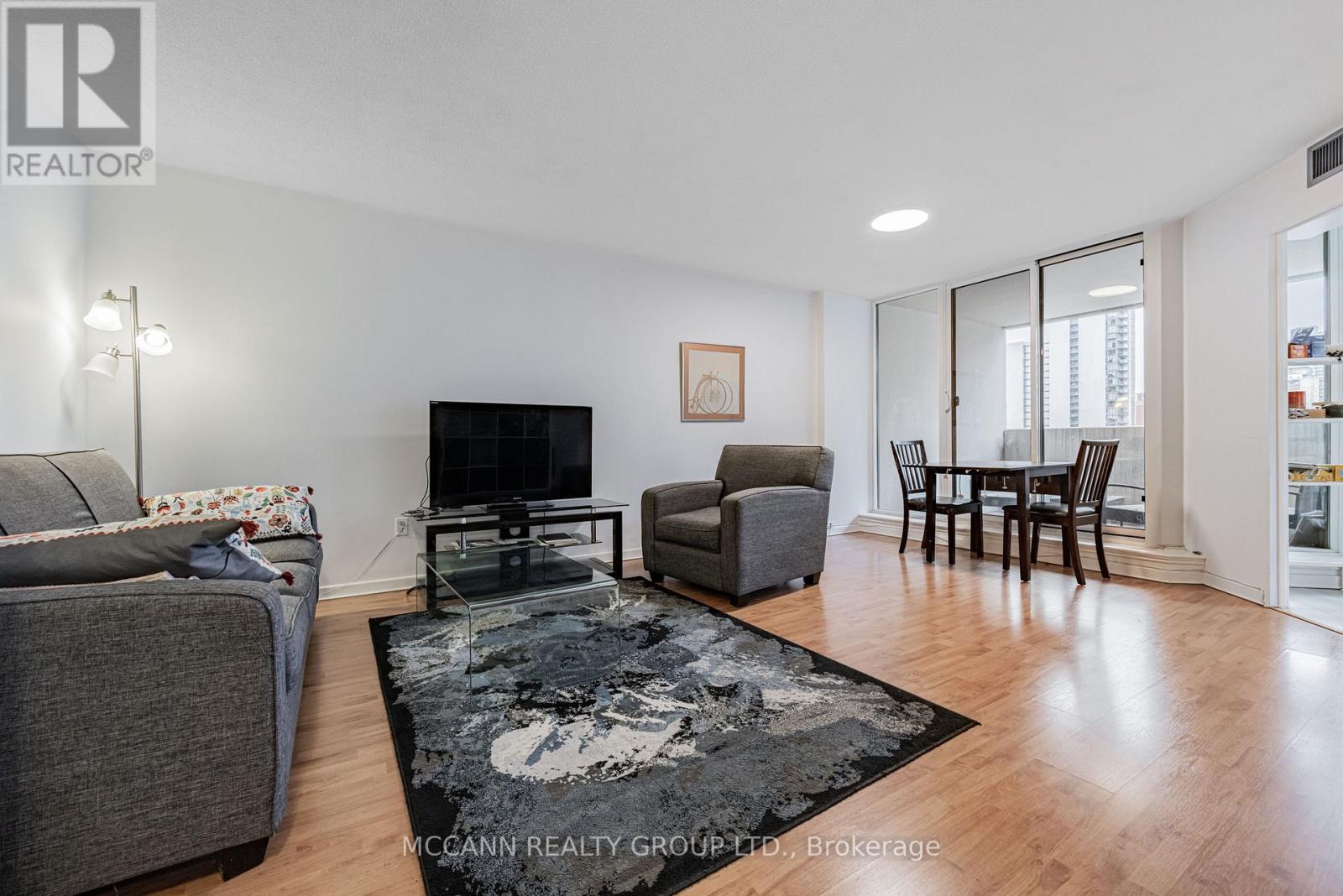 1102 - 25 Maitland Street, Toronto, Ontario  M4Y 2W1 - Photo 2 - C12695242