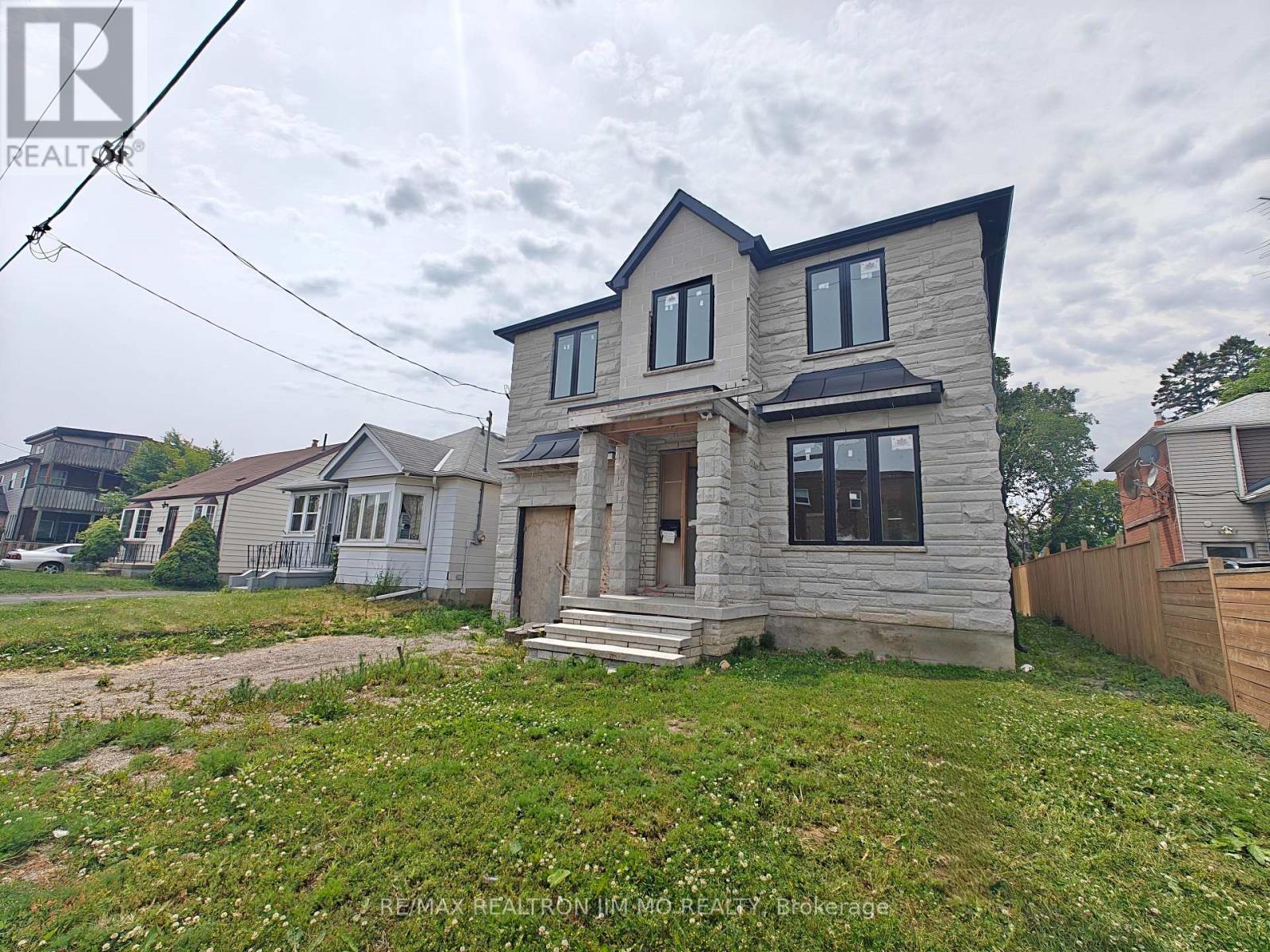 6 Cotton Avenue, Toronto, Ontario  M1K 1Z2 - Photo 2 - E12695094