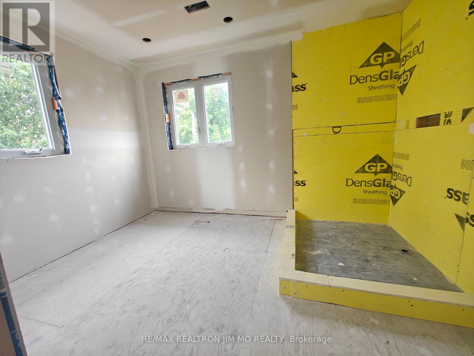 6 Cotton Avenue, Toronto, Ontario  M1K 1Z2 - Photo 8 - E12695094