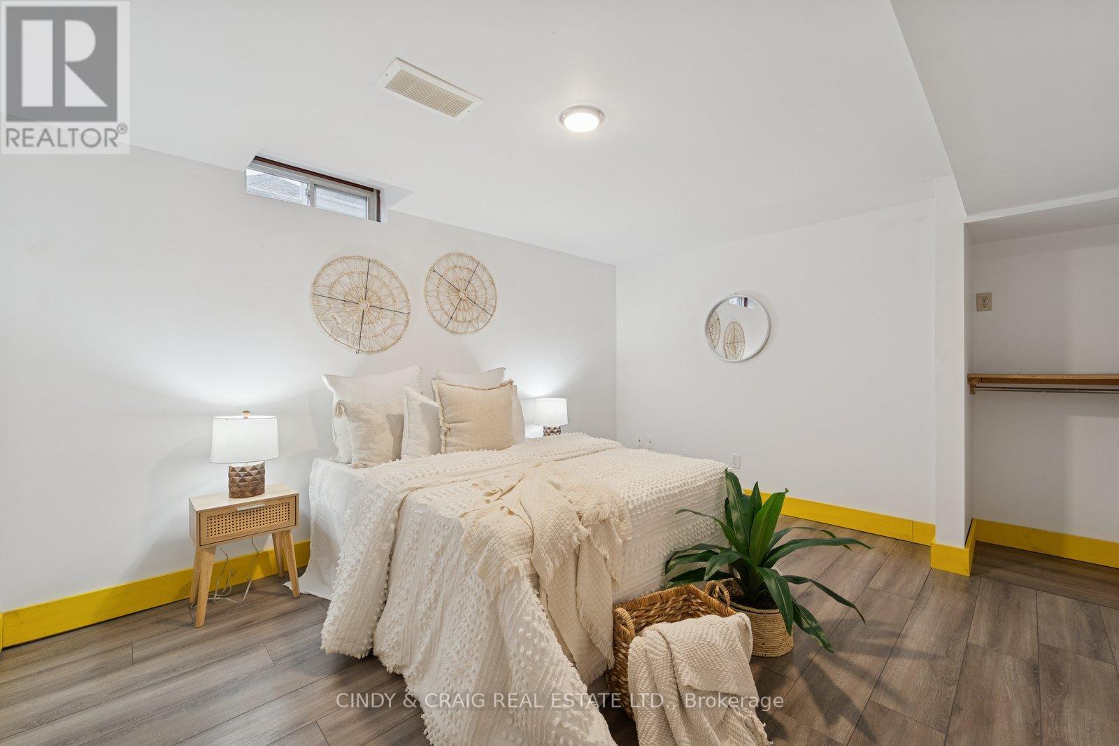 606 Birkdale Court, Oshawa, Ontario  L1H 8C4 - Photo 14 - E12695268