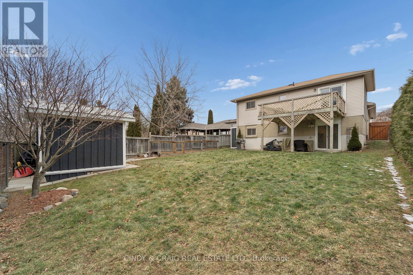 606 Birkdale Court, Oshawa, Ontario  L1H 8C4 - Photo 16 - E12695268