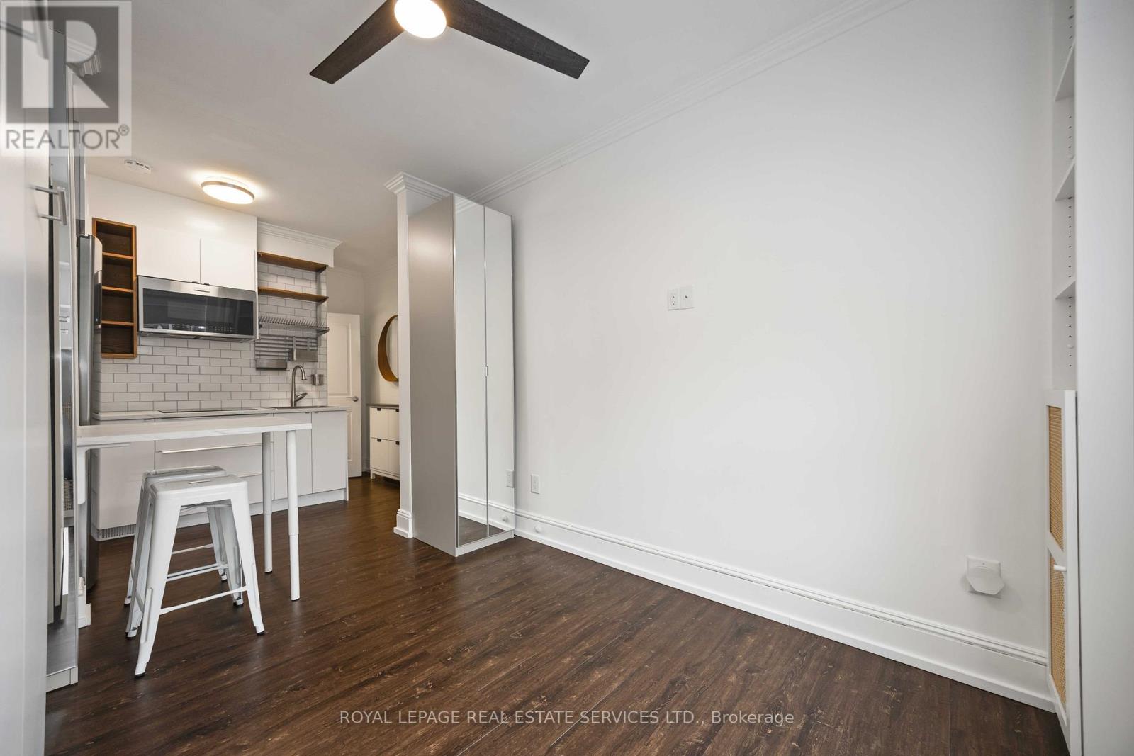 1 - 793 Pape Avenue, Toronto, Ontario  M4K 3T2 - Photo 15 - E12695278