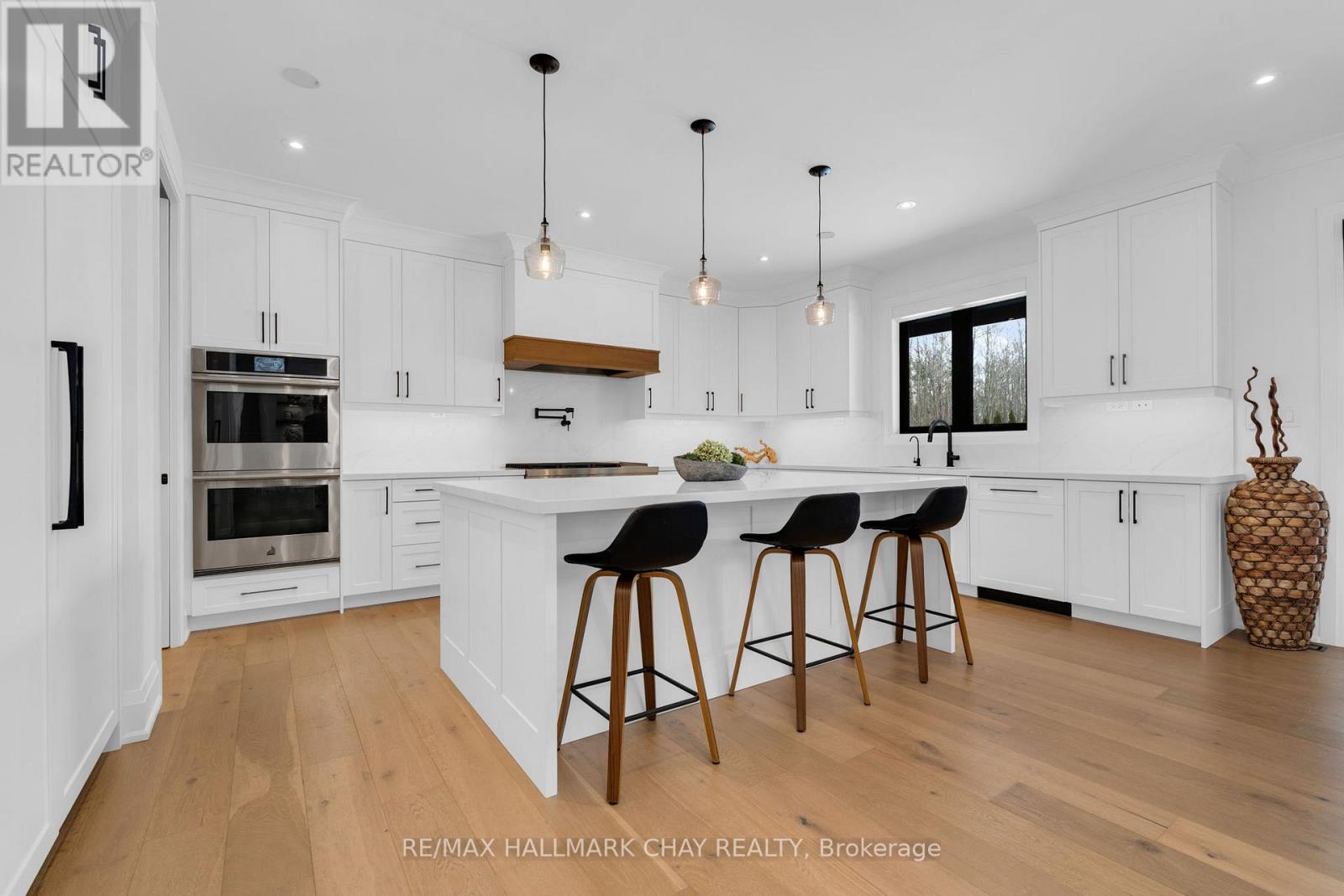 1 Morrison Place, Springwater, Ontario  L9X 2A6 - Photo 8 - S12675724