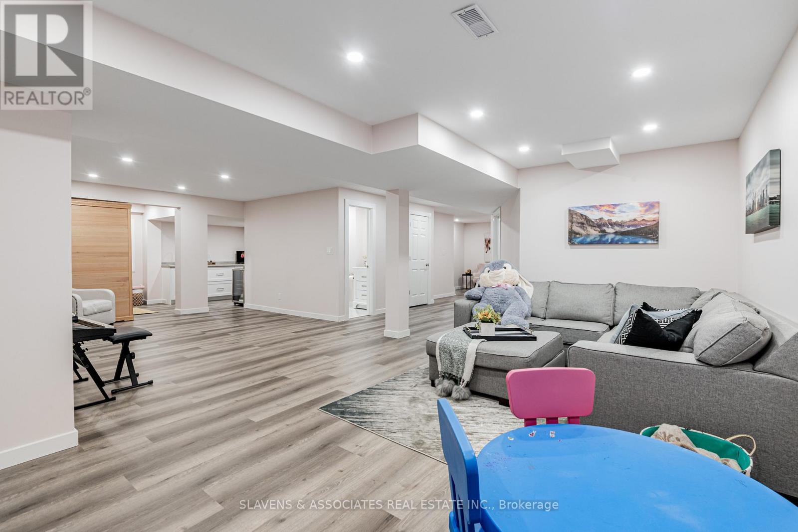 26 Marks Road, Springwater, Ontario  L9X 0S5 - Photo 35 - S12694752