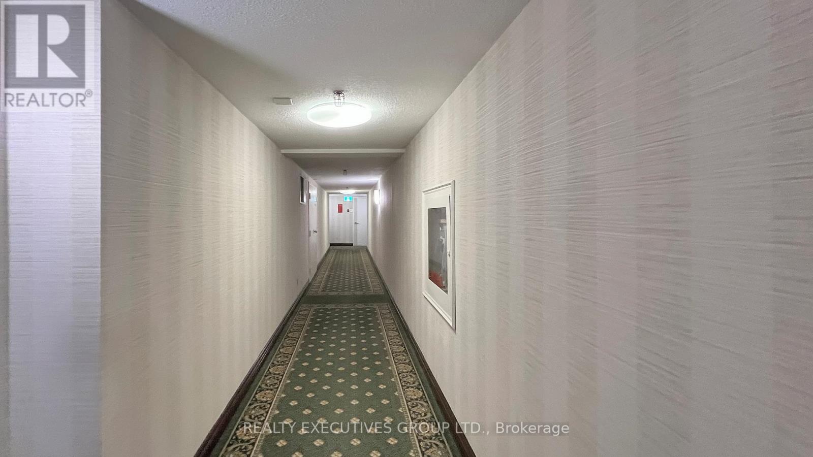 902 - 8111 Yonge Street, Markham, Ontario  L3T 4V9 - Photo 4 - N12694946