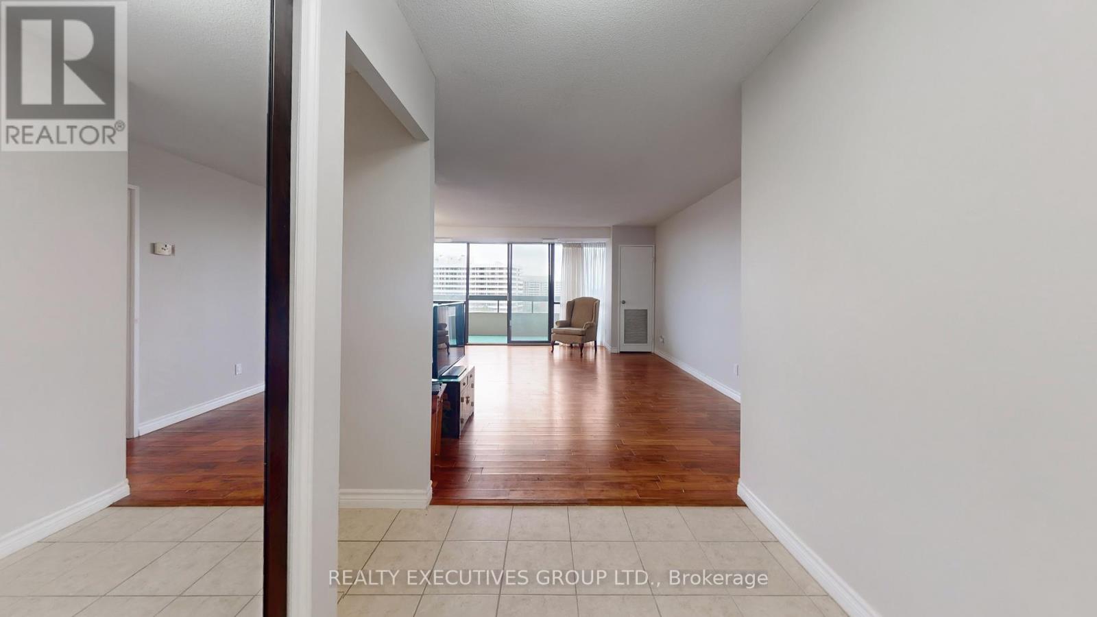 902 - 8111 Yonge Street, Markham, Ontario  L3T 4V9 - Photo 7 - N12694946