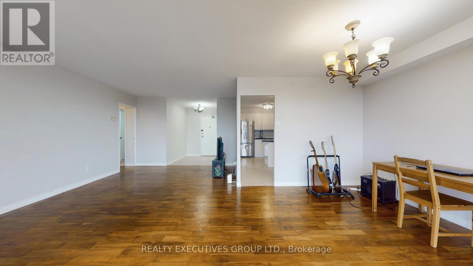 902 - 8111 Yonge Street, Markham, Ontario  L3T 4V9 - Photo 9 - N12694946