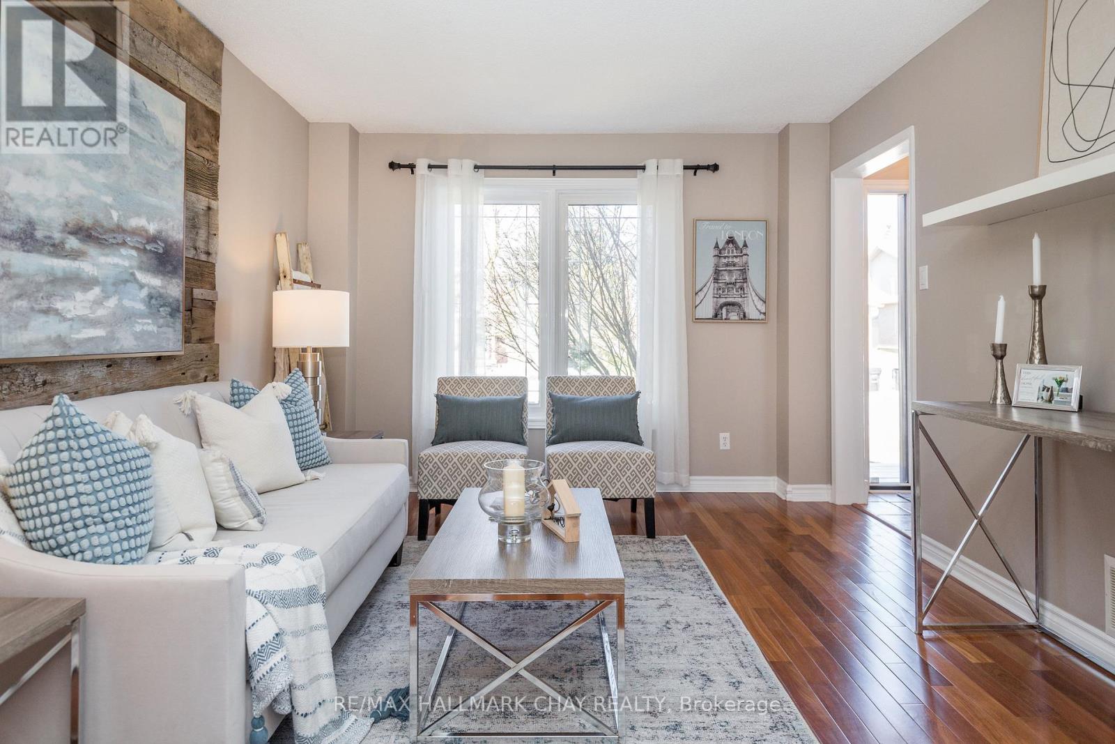 11 Heritage Road, Innisfil (Cookstown), Ontario  L0L 1L0 - Photo 3 - N12695068