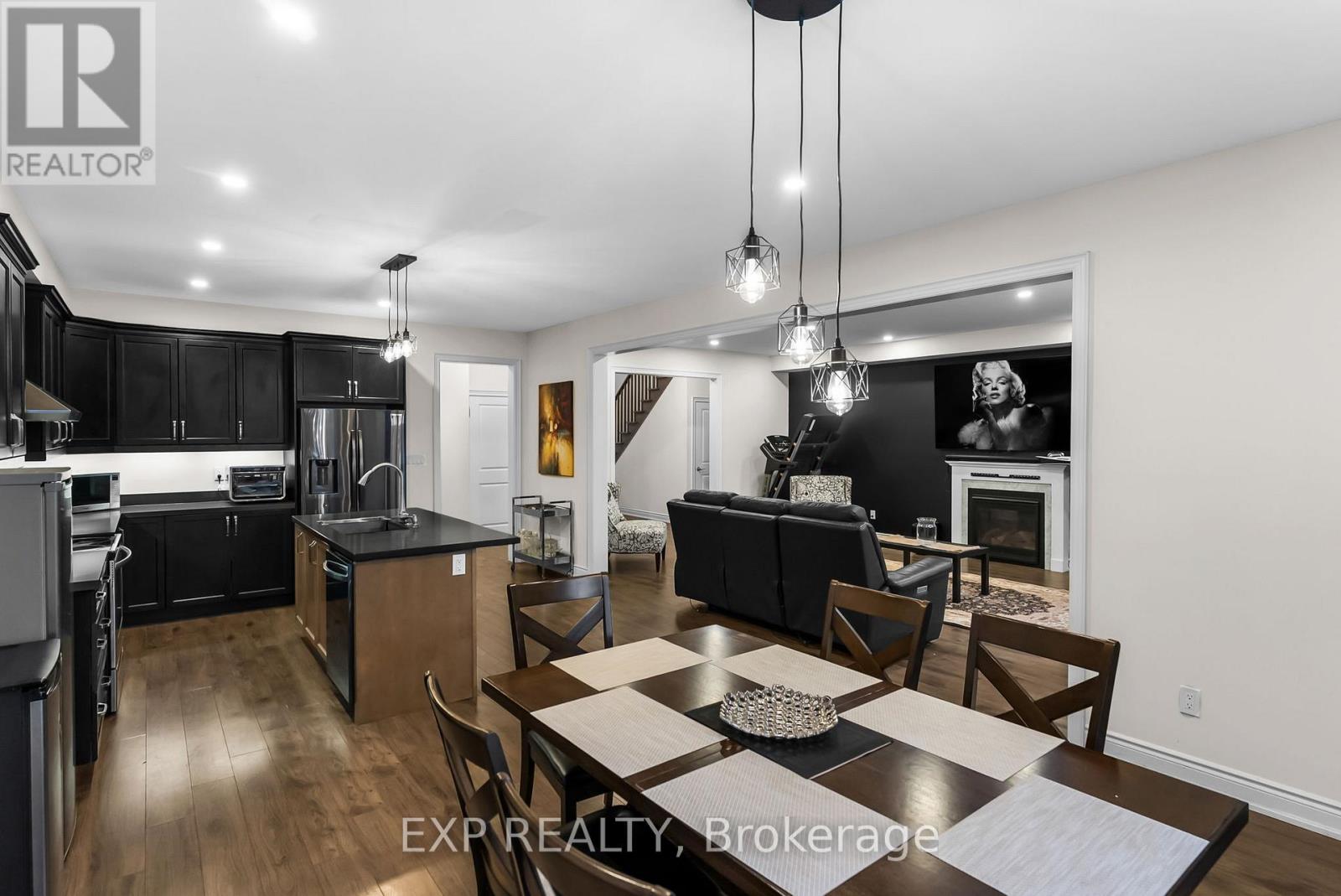 1951 Metro Road N, Georgina, Ontario  L0E 1L0 - Photo 17 - N12695092