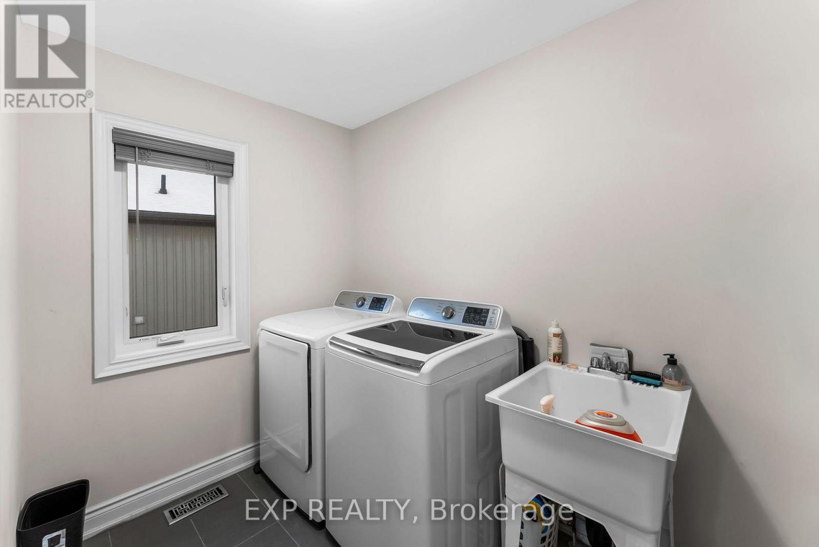 1951 Metro Road N, Georgina, Ontario  L0E 1L0 - Photo 29 - N12695092