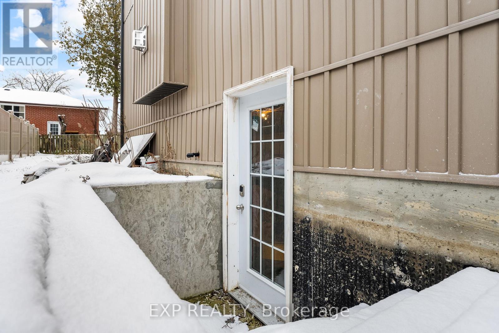 1951 Metro Road N, Georgina, Ontario  L0E 1L0 - Photo 31 - N12695092