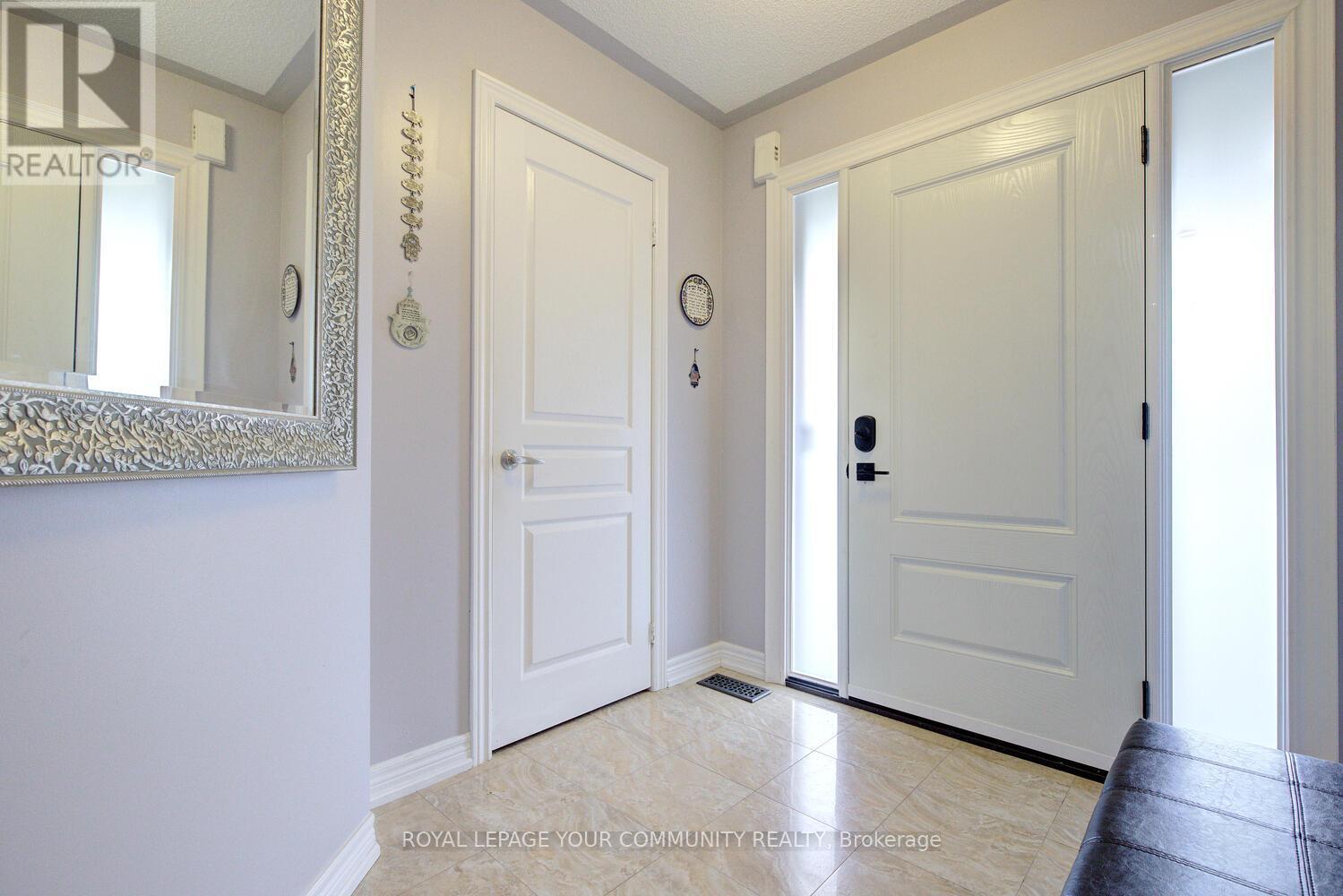 59 Kavala Street, Vaughan, Ontario  L6A 0P6 - Photo 3 - N12695118