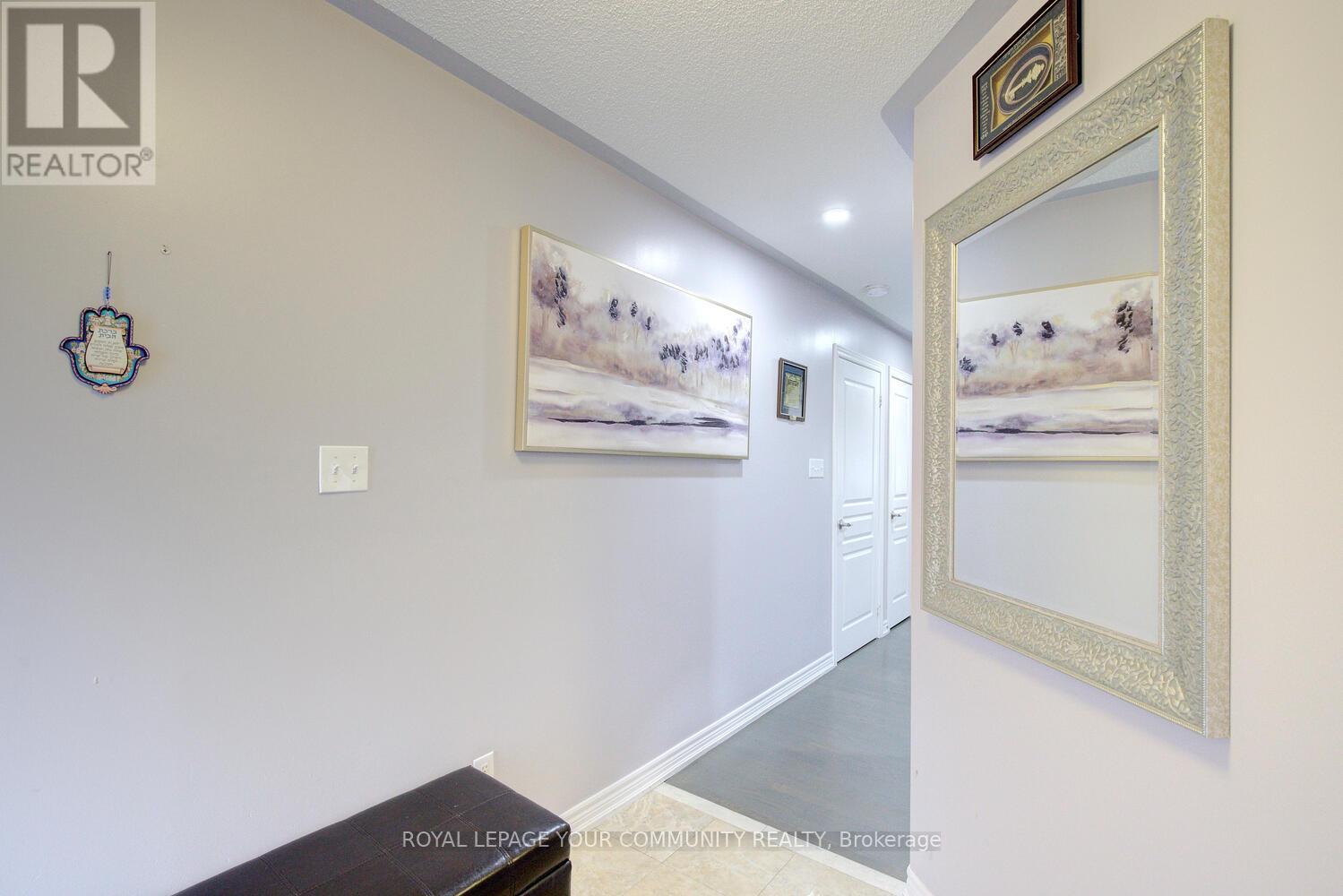 59 Kavala Street, Vaughan, Ontario  L6A 0P6 - Photo 4 - N12695118