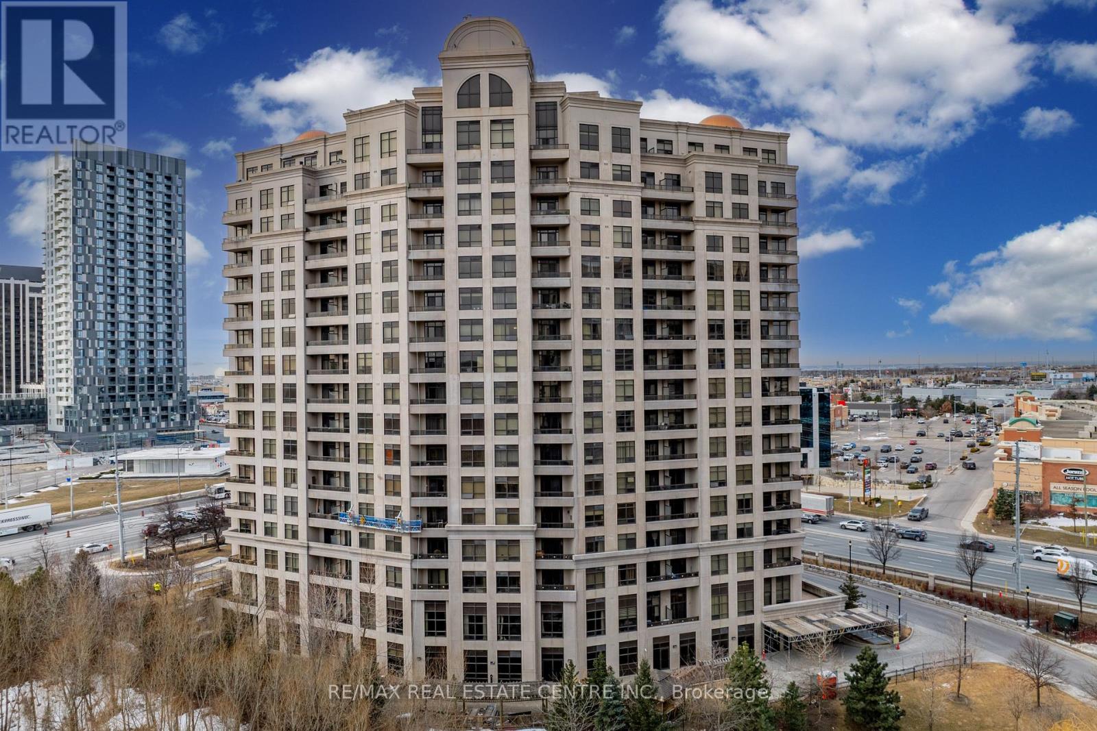 504 - 9225 Jane Street, Vaughan, Ontario  L6A 0J7 - Photo 1 - N12695282