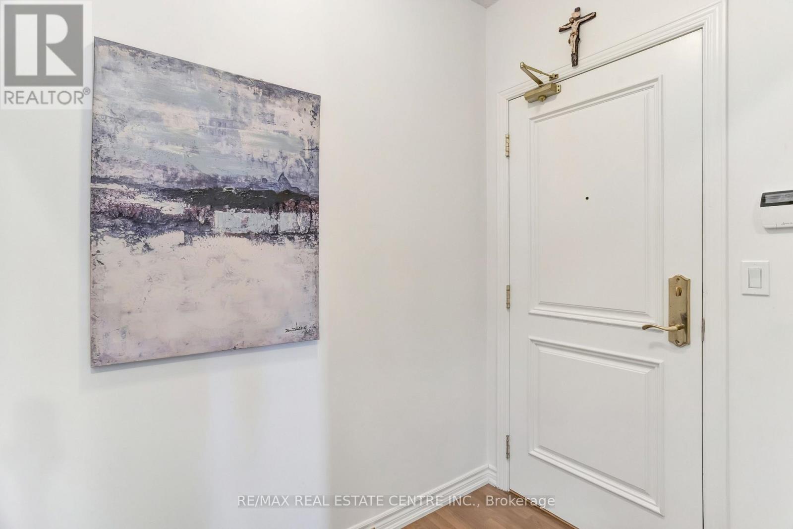 504 - 9225 Jane Street, Vaughan, Ontario  L6A 0J7 - Photo 2 - N12695282