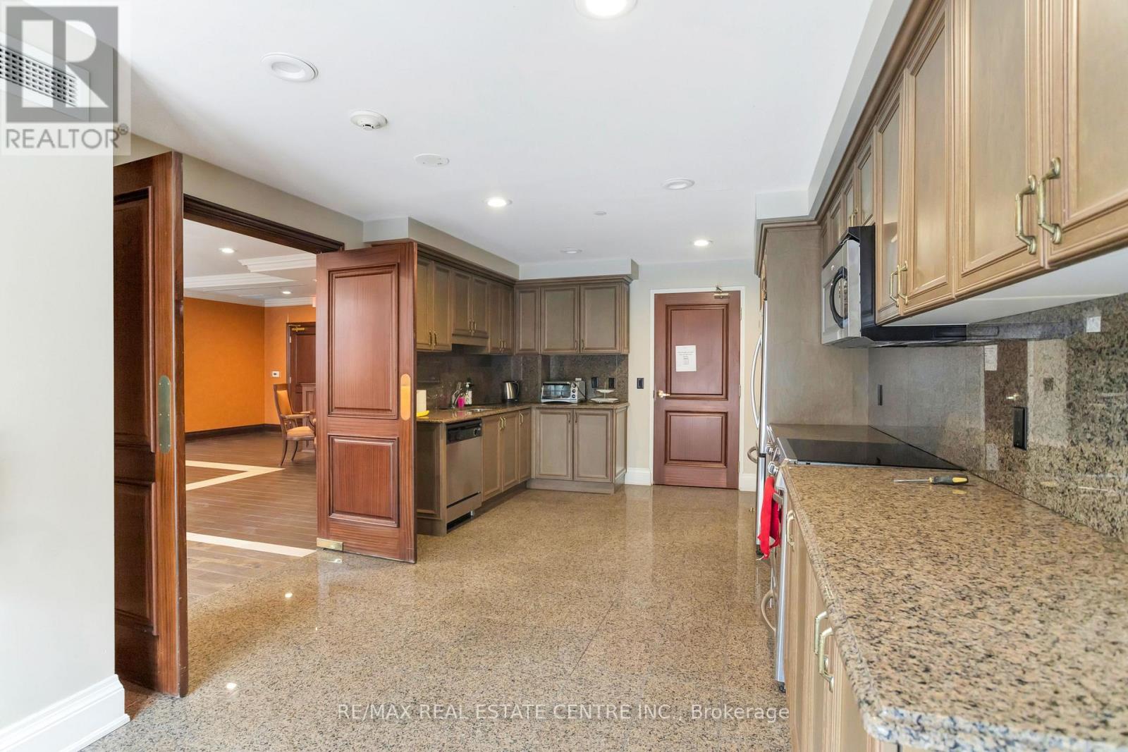 504 - 9225 Jane Street, Vaughan, Ontario  L6A 0J7 - Photo 27 - N12695282