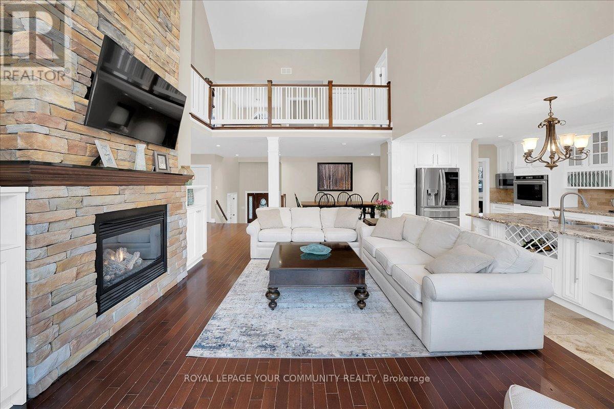 2600 Leonard Street, Innisfil, Ontario  L9S 3T9 - Photo 15 - N12695288