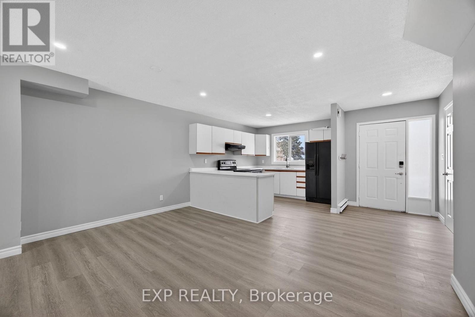 9 - 15 Watts Crescent, Collingwood, Ontario  L9Y 4S6 - Photo 10 - S12695132