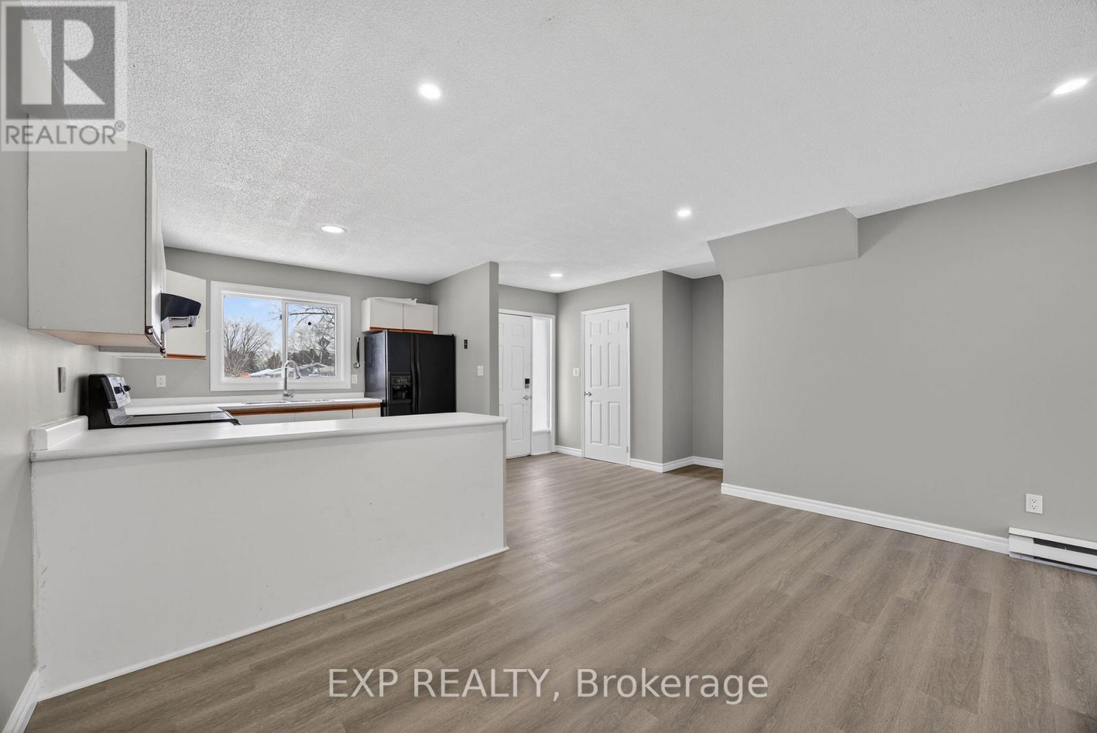 9 - 15 Watts Crescent, Collingwood, Ontario  L9Y 4S6 - Photo 12 - S12695132