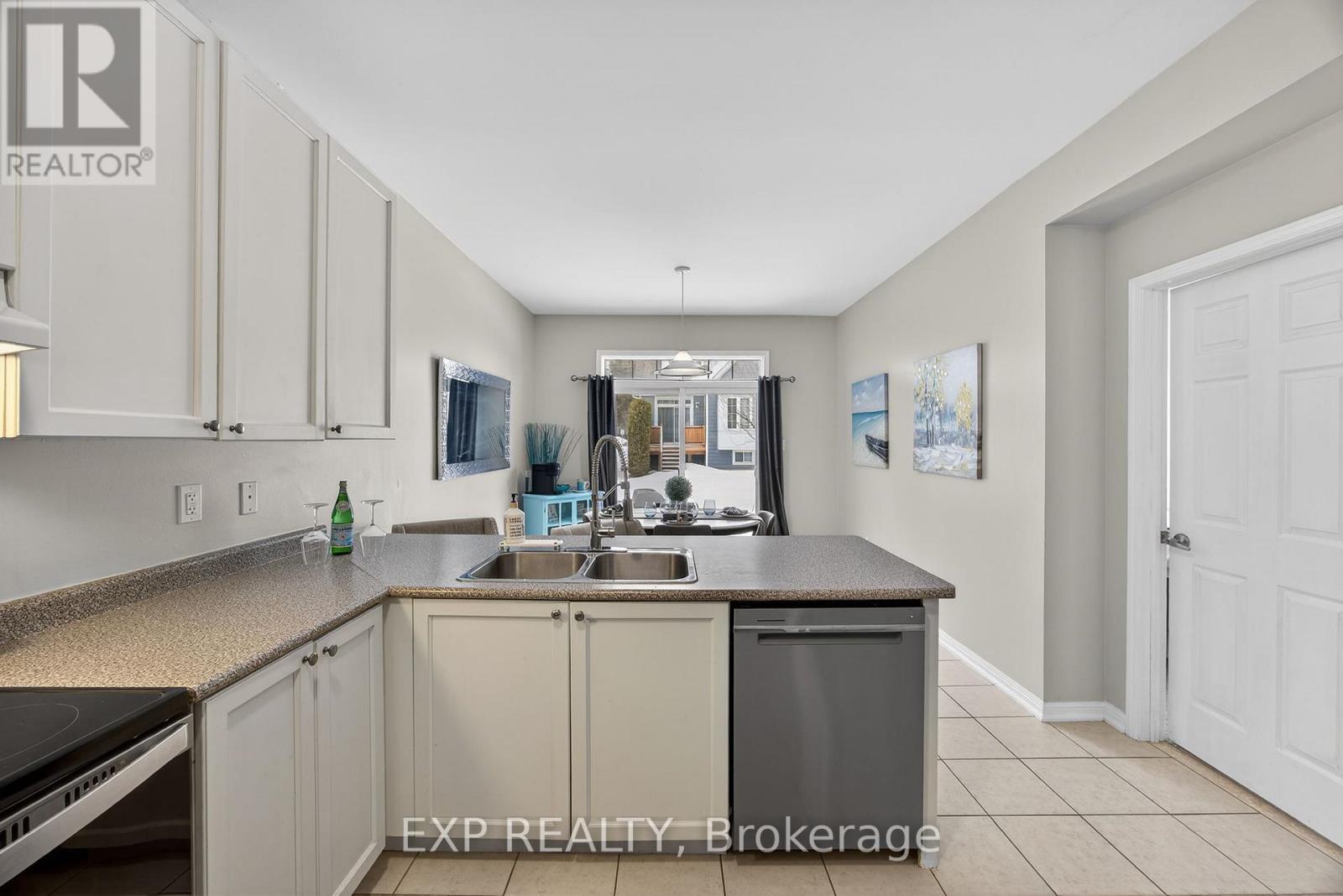 4 - 24 Providence Way, Wasaga Beach, Ontario  L9Z 0G3 - Photo 19 - S12695286