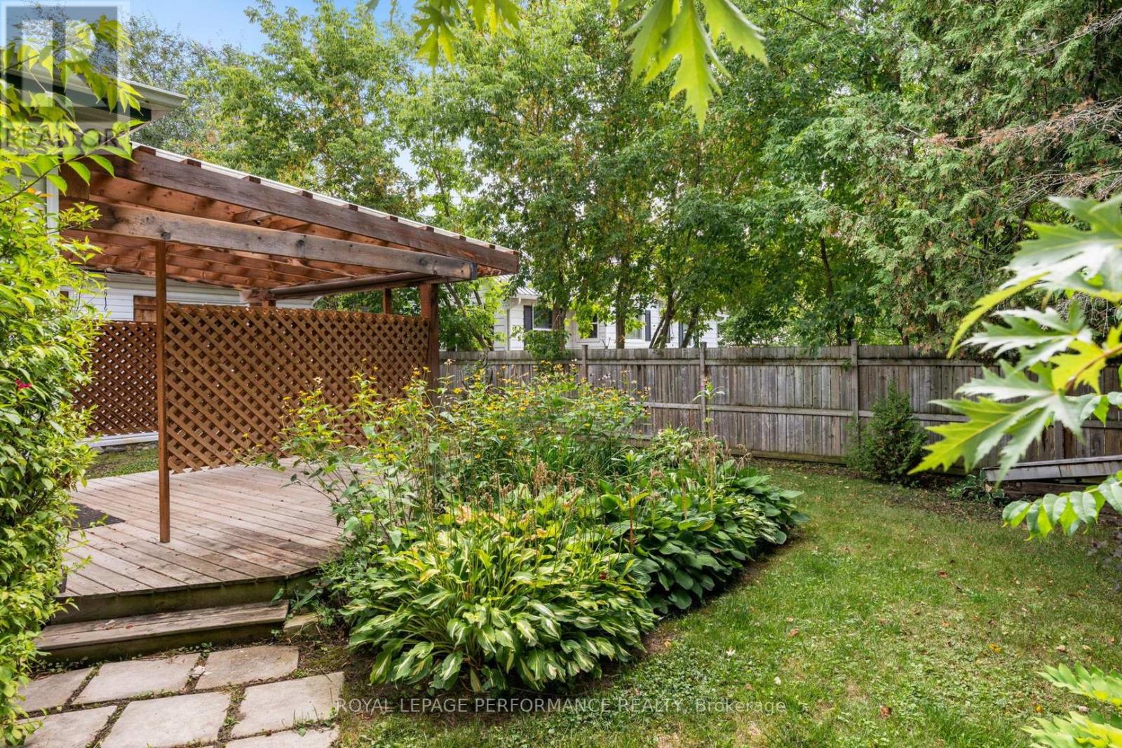 121 Elizabeth Street, Mississippi Mills, Ontario  K0A 2X0 - Photo 39 - X12695074