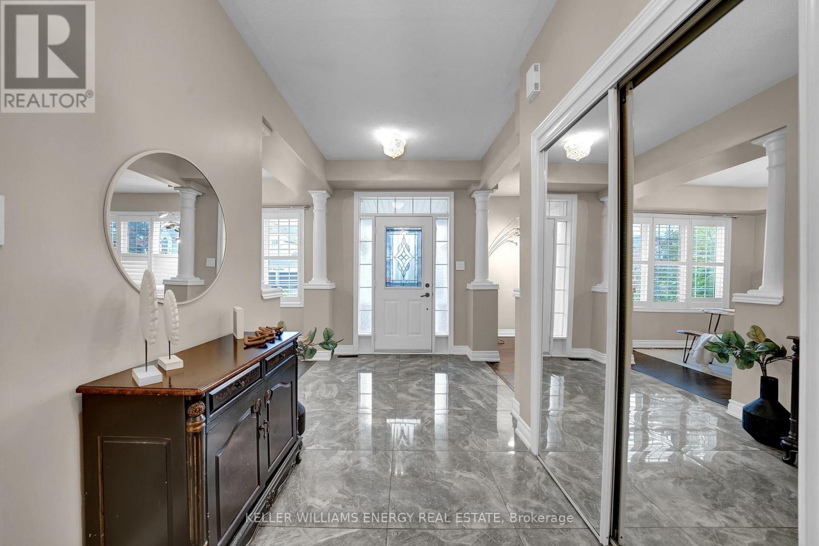 83 Wessex Drive, Whitby, Ontario  L1M 2C1 - Photo 4 - E12695304