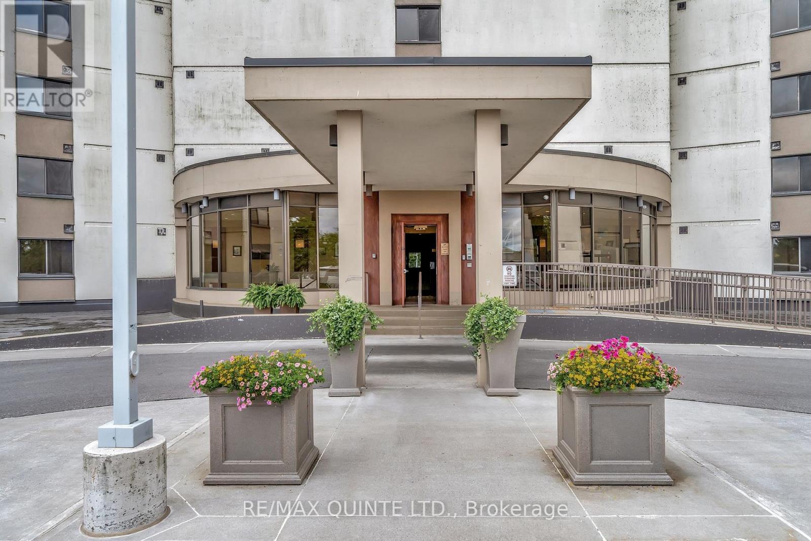 807 - 2 South Front Street, Belleville, Ontario  K8N 5K7 - Photo 7 - X12695404