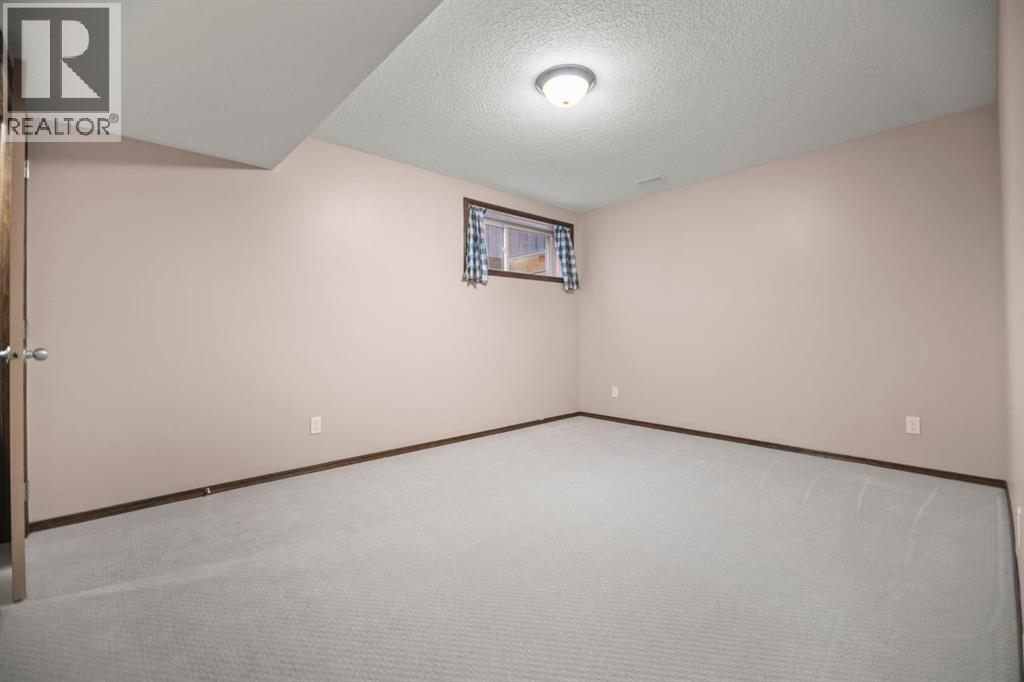 508 Everbrook Way Sw, Calgary, Alberta  T2Y 0J2 - Photo 41 - A2268063