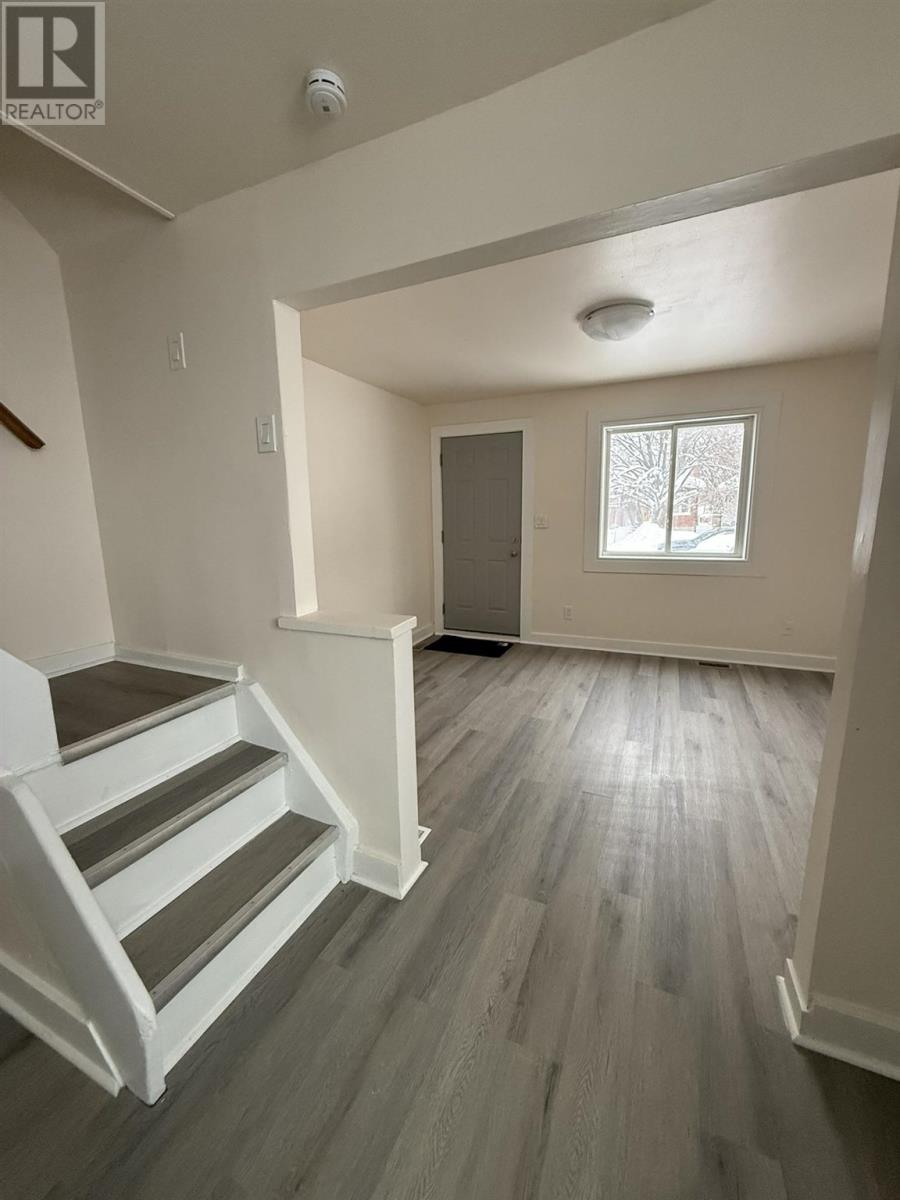 180 Glasgow Ave, Sault Ste. Marie, Ontario  P6C 5G1 - Photo 8 - SM260099