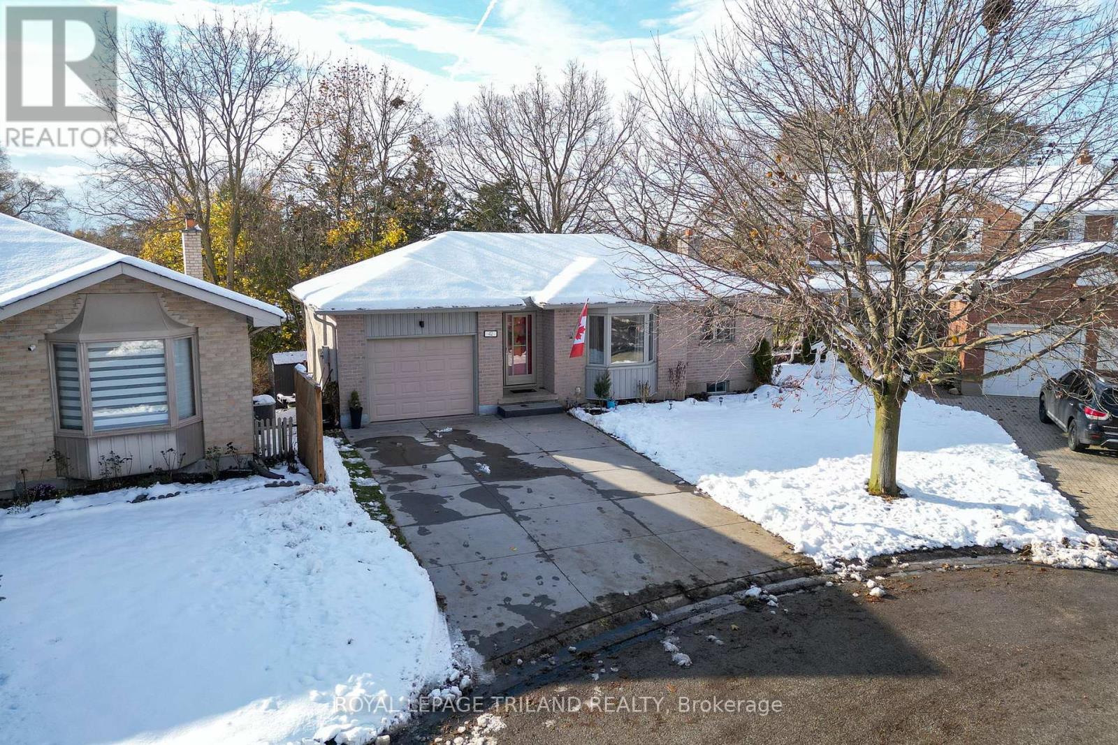 42 Benedict Court, London East, Ontario  N5Y 5H6 - Photo 3 - X12695324