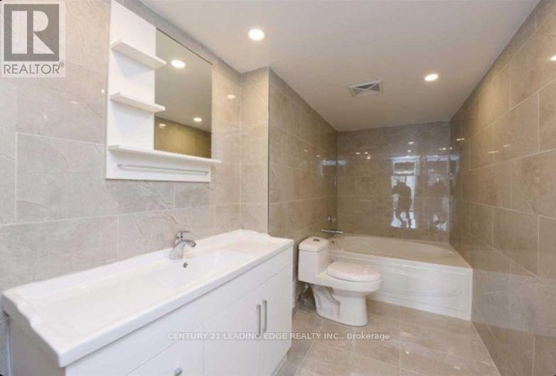 1004 - 5 Rowntree Road W, Toronto, Ontario  M9V 5G9 - Photo 16 - W12694958