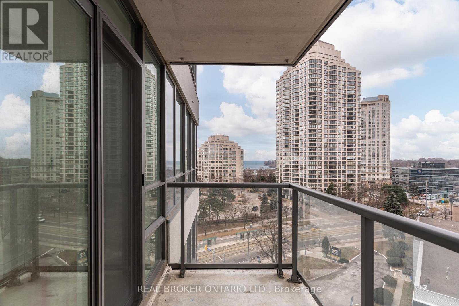 702 - 2240 Lakeshore Boulevard W, Toronto, Ontario  M8V 1B0 - Photo 17 - W12694964