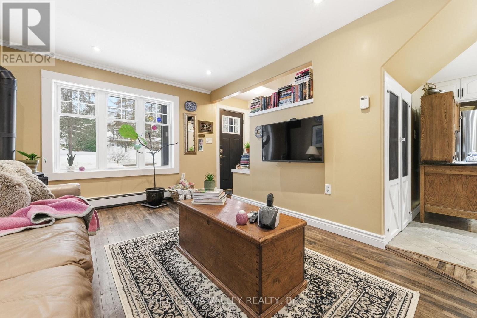 15 Spruce Crescent, Deep River, Ontario  K0J 1P0 - Photo 12 - X12695400