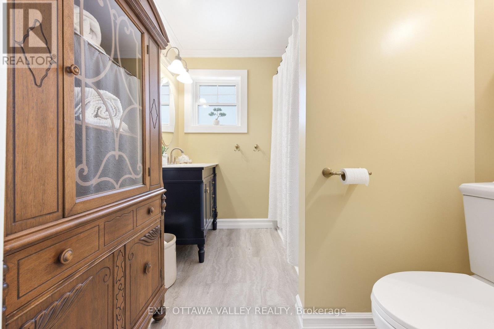 15 Spruce Crescent, Deep River, Ontario  K0J 1P0 - Photo 18 - X12695400