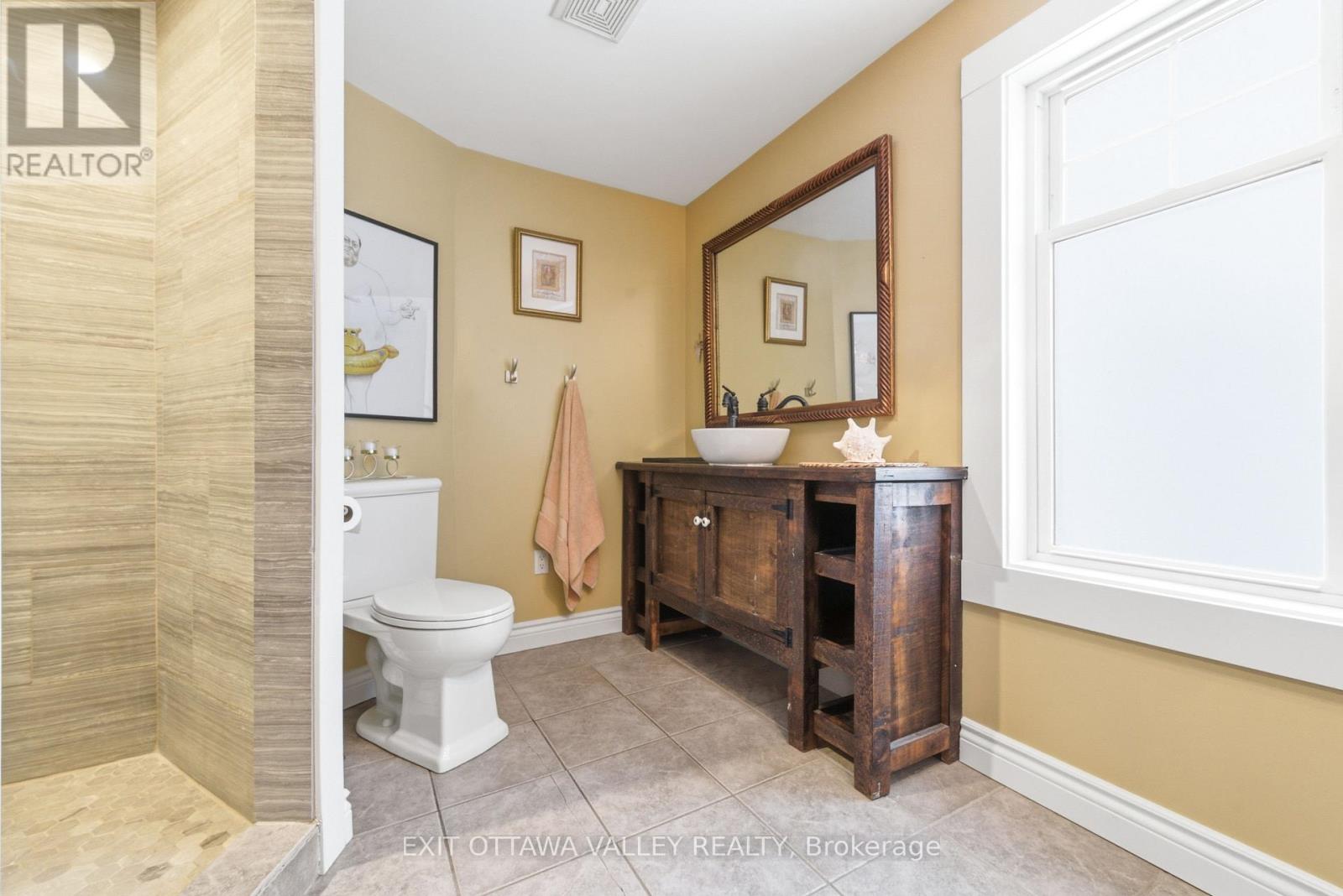 15 Spruce Crescent, Deep River, Ontario  K0J 1P0 - Photo 26 - X12695400