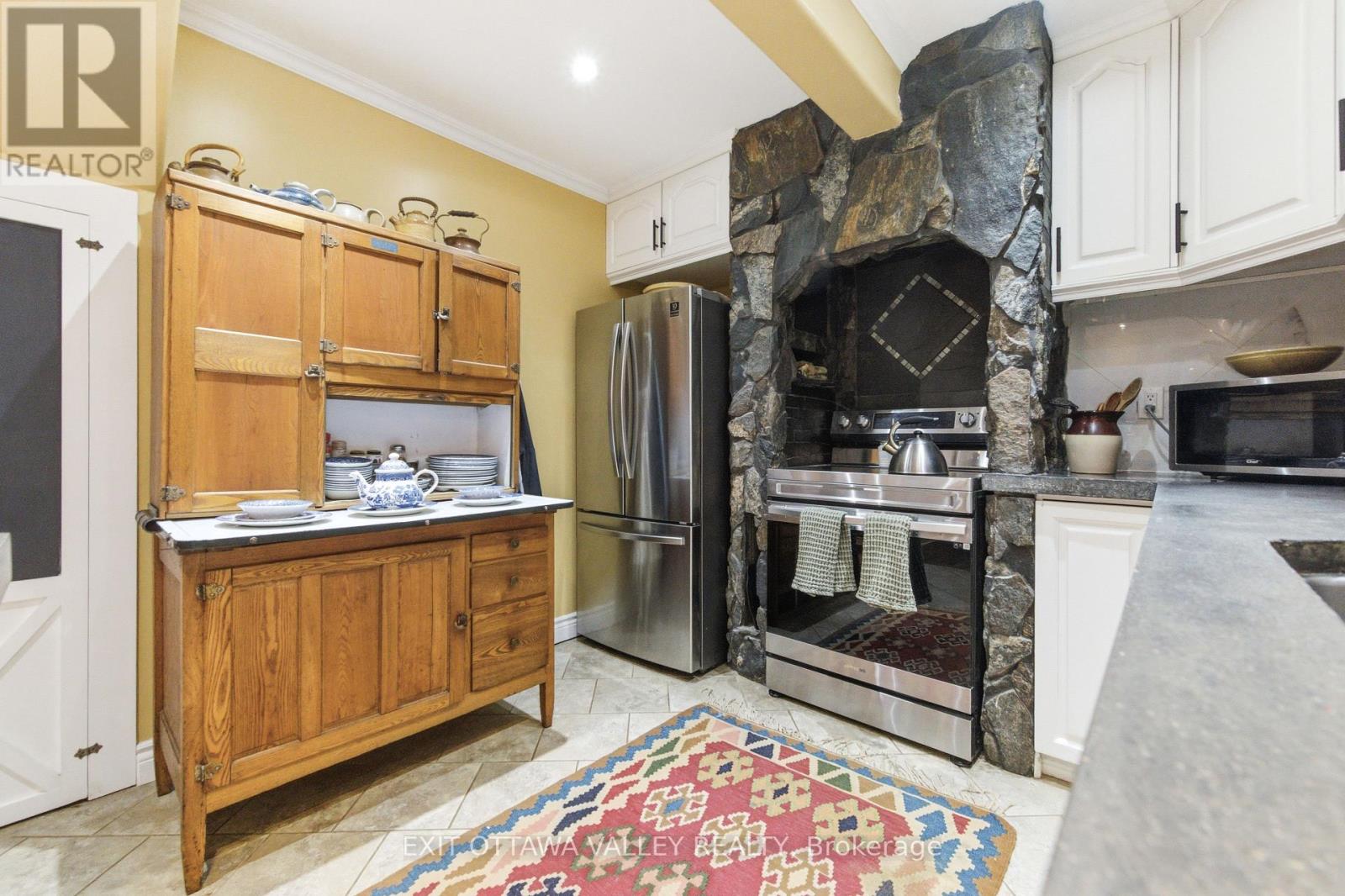 15 Spruce Crescent, Deep River, Ontario  K0J 1P0 - Photo 7 - X12695400