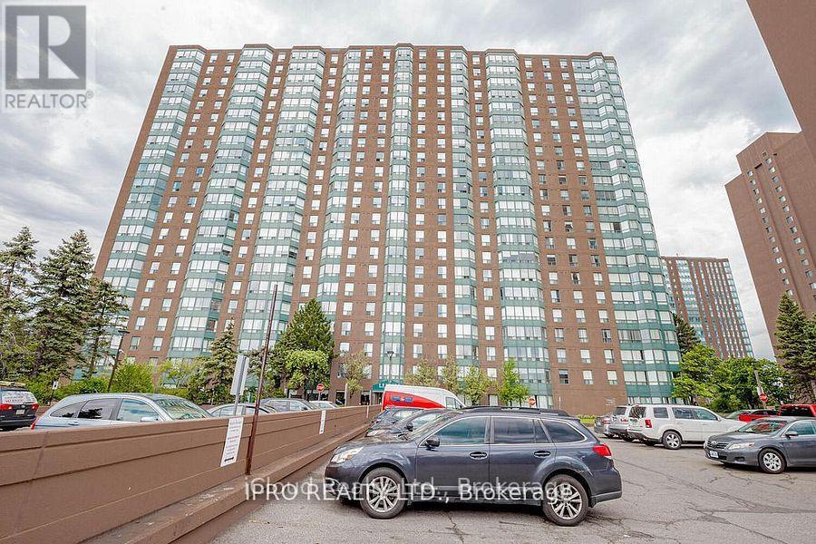 1213 - 135 Hillcrest Avenue, Mississauga, Ontario  L5B 4B1 - Photo 2 - W12694996